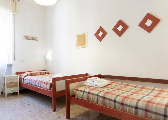 Re Lear - 4 Bedrooms Apartment
