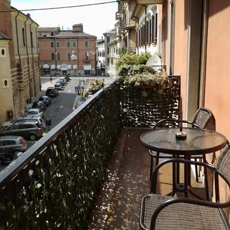 Re Lear - 4 Bedrooms Apartment Verona Exterior photo